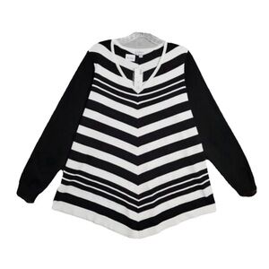 Avenue Chevron Stripe Sweater Women’s Plus 22/24 Lightweight Modern Chic